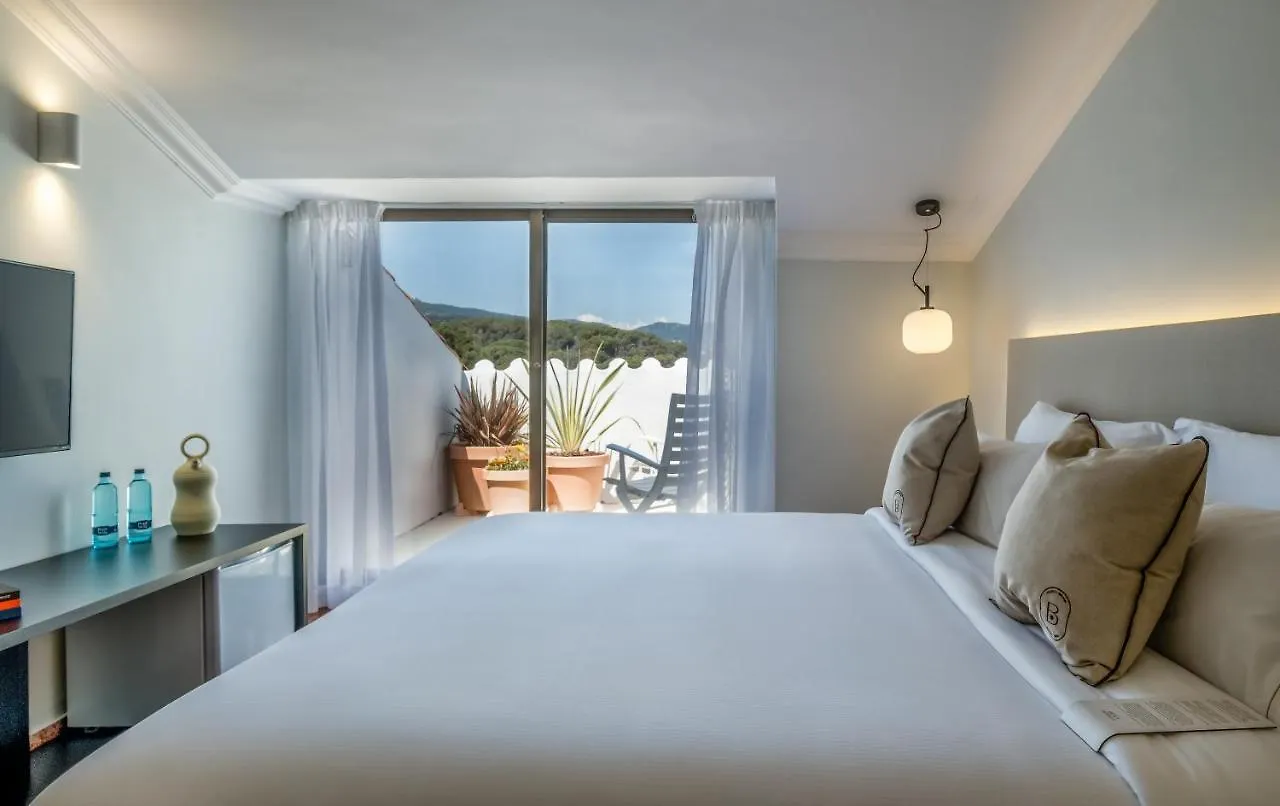 ***  Hotel Montjoi By Brava Hoteles Sant Feliu de Guixols Spain